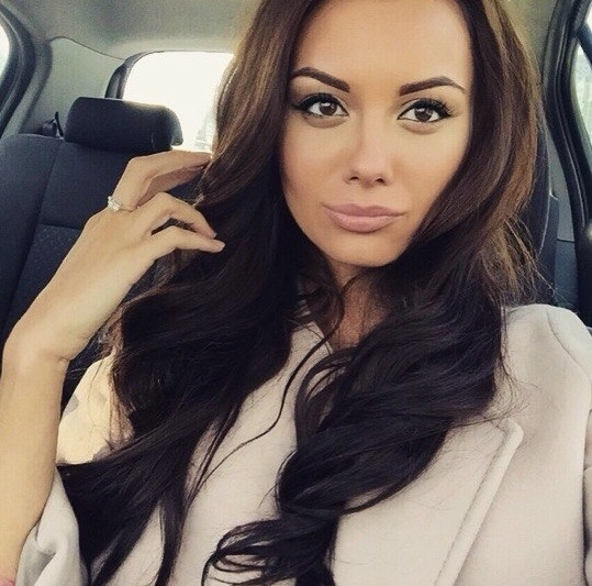 В Москве я живу, и с удовольствием приглашу тебя в свой уютный и оборудованный апартамент, где ты будешь наслаждаться моим телом и искусством эротики. Мои услуги разнообразны: от классического секса до ролевых игр и фетиша. 🌟
💎 Погрузись в мир наслаждения со мной! Я комбинирую страсть и нежность, создавая незабываемые моменты, о которых ты будешь мечтать снова и снова. В моих отзывах ты найдешь подтверждение качества моих услуг и удовлетворенных клиентов. 💎
📷 Мои фото настоящие и проверенные. Ты увидишь изящное тело, гладкую кожу и сочные губы, жаждущие прикосновений. А наши встречи будут наполнены искренностью, страстью и полным сексуальным удовлетворением. 🔥
💌 Не упускай возможность окунуться в океан блаженства и удовольствия вместе со мной. Звони, и тебя ждет незабываемое приключение, которое оставит в твоей памяти след на всю жизнь. Радость и удовлетворение - гарантированы! 💋 Светлана